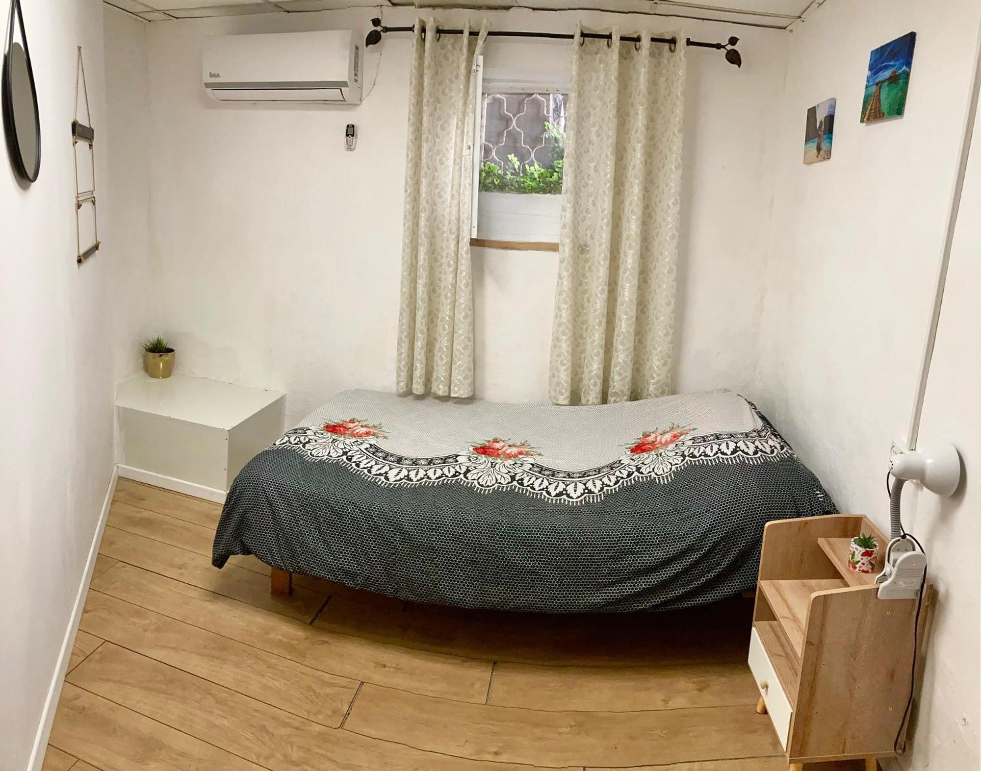 Dotan'S Boutique Guesthouse - By The Beach! Тель-Авив Экстерьер фото