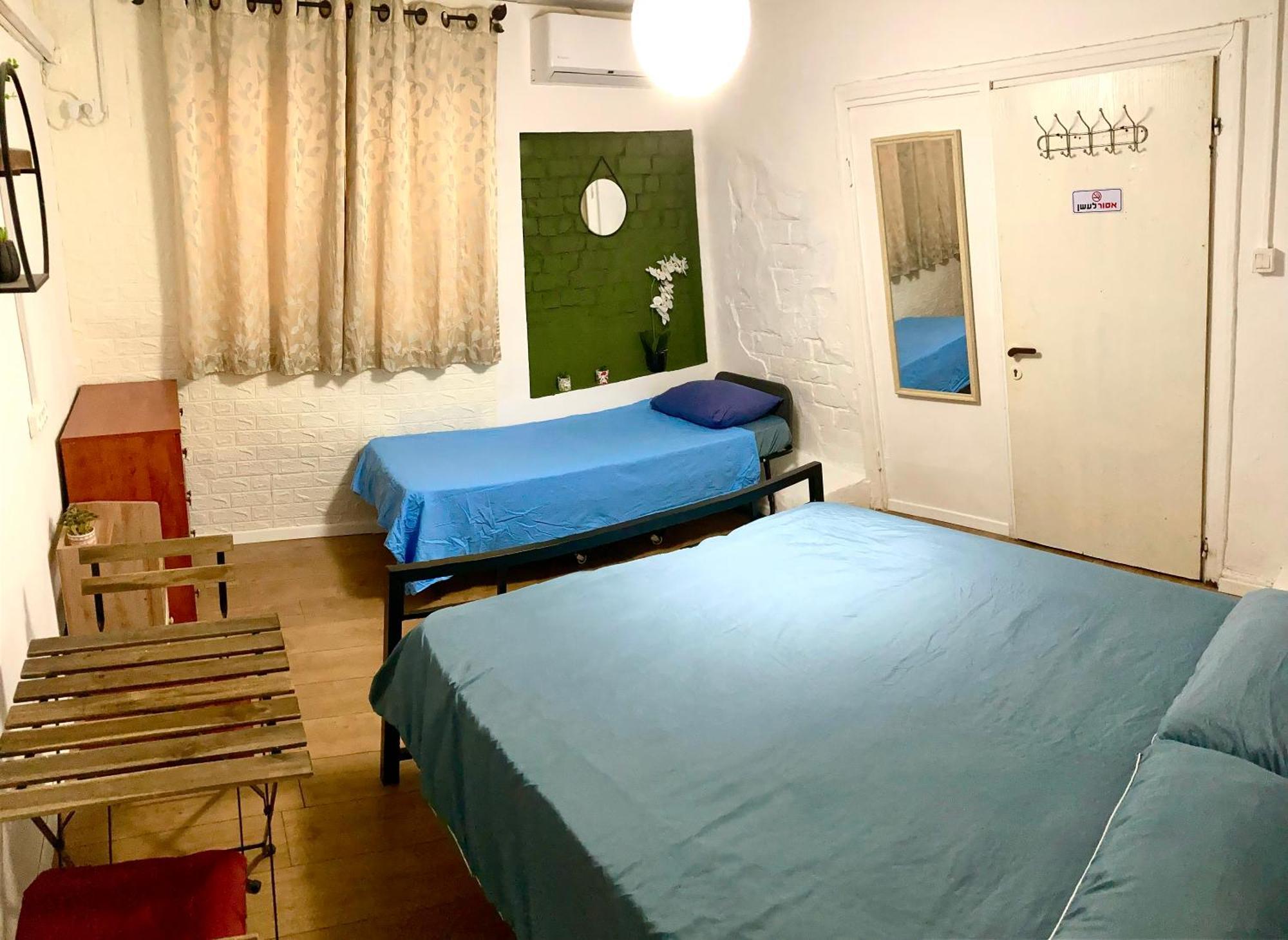 Dotan'S Boutique Guesthouse - By The Beach! Тель-Авив Экстерьер фото